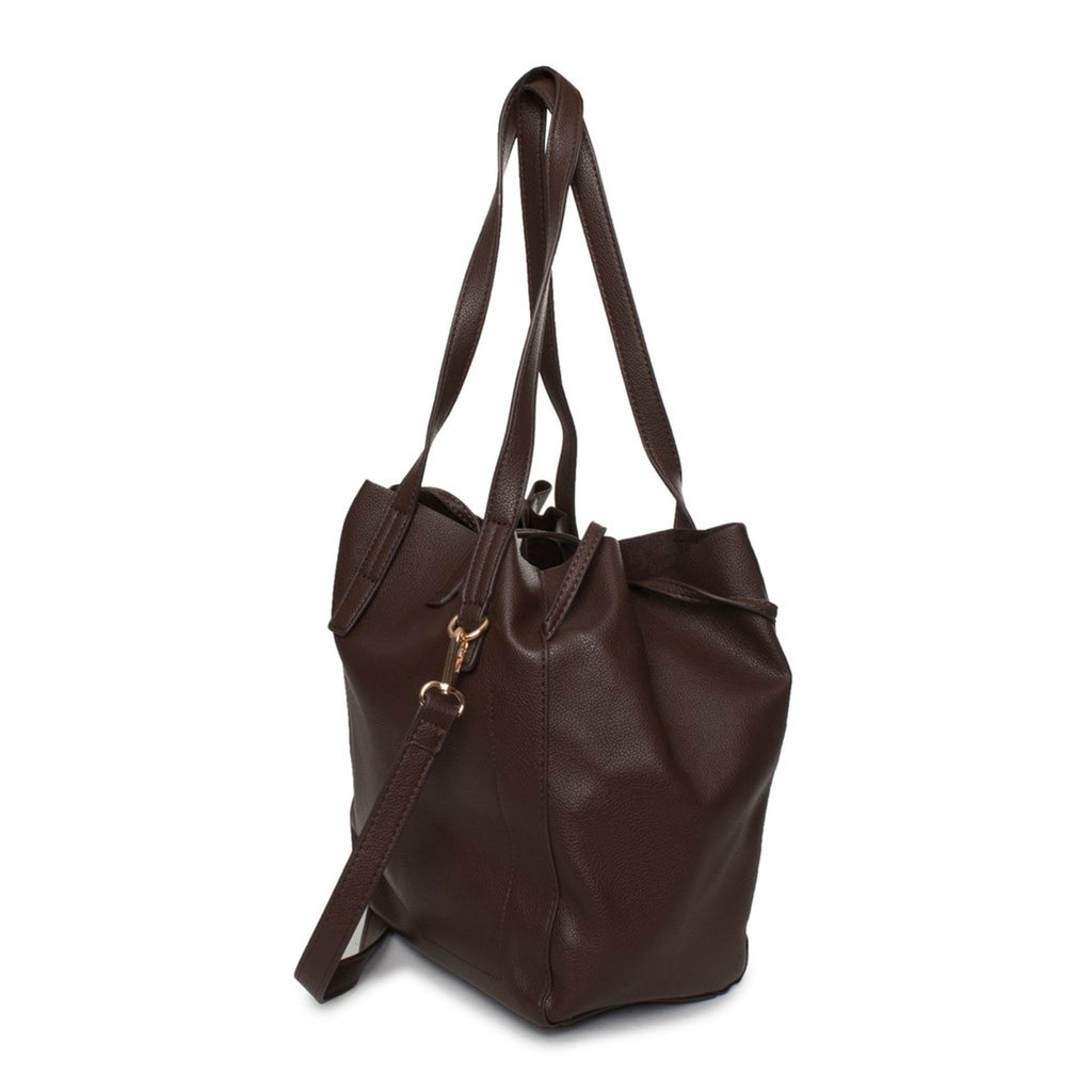 Egon Von Furstenberg A spalla