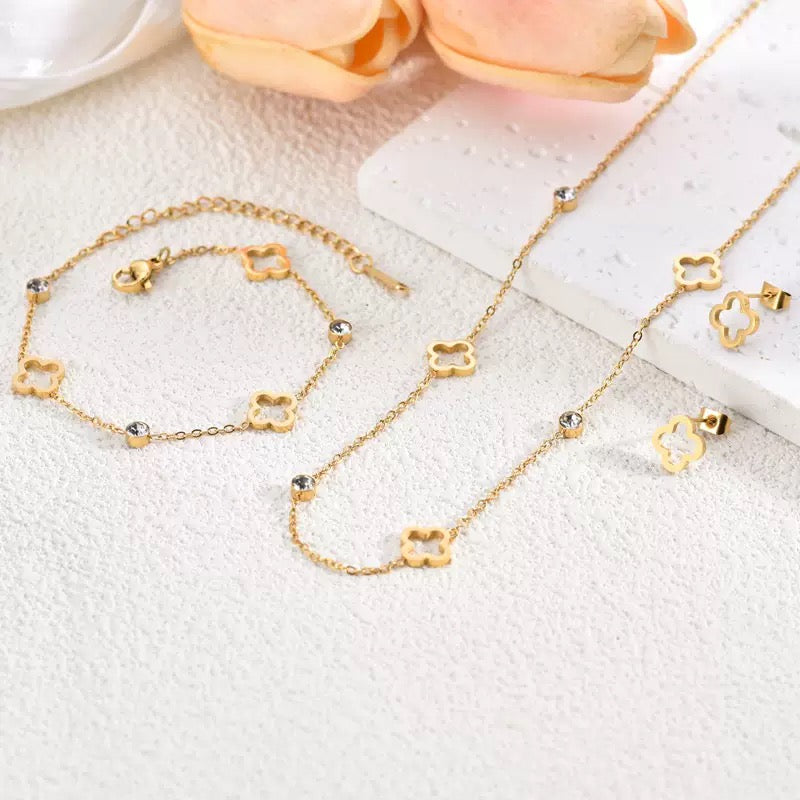 Emilia ||  Clover bracelet