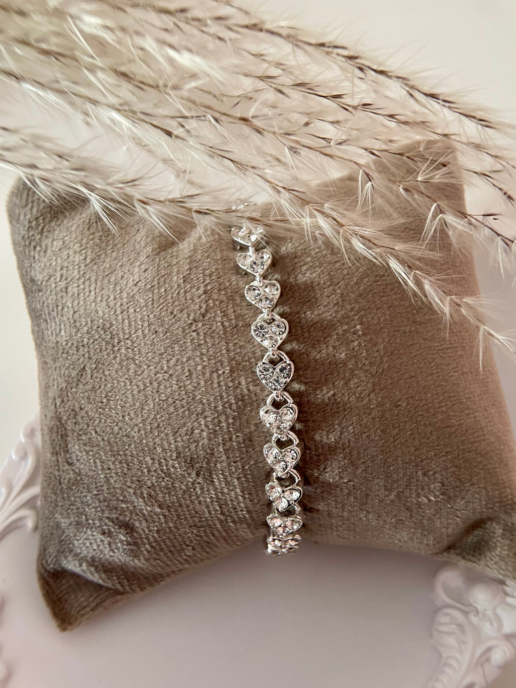 CINDERELLA || Love Heart Chain Bracelet with Shiny Rhinestones