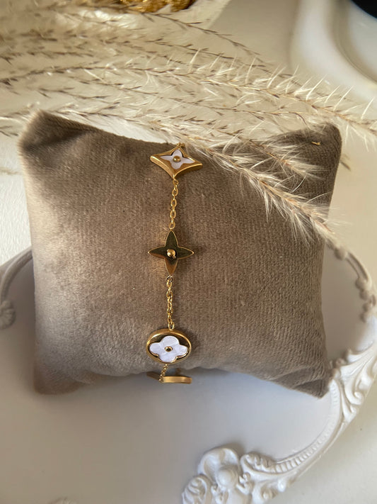 LUCIE || Clover Bracelet