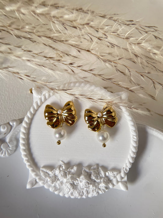 ALIYAH || Bow Pearl Earrings