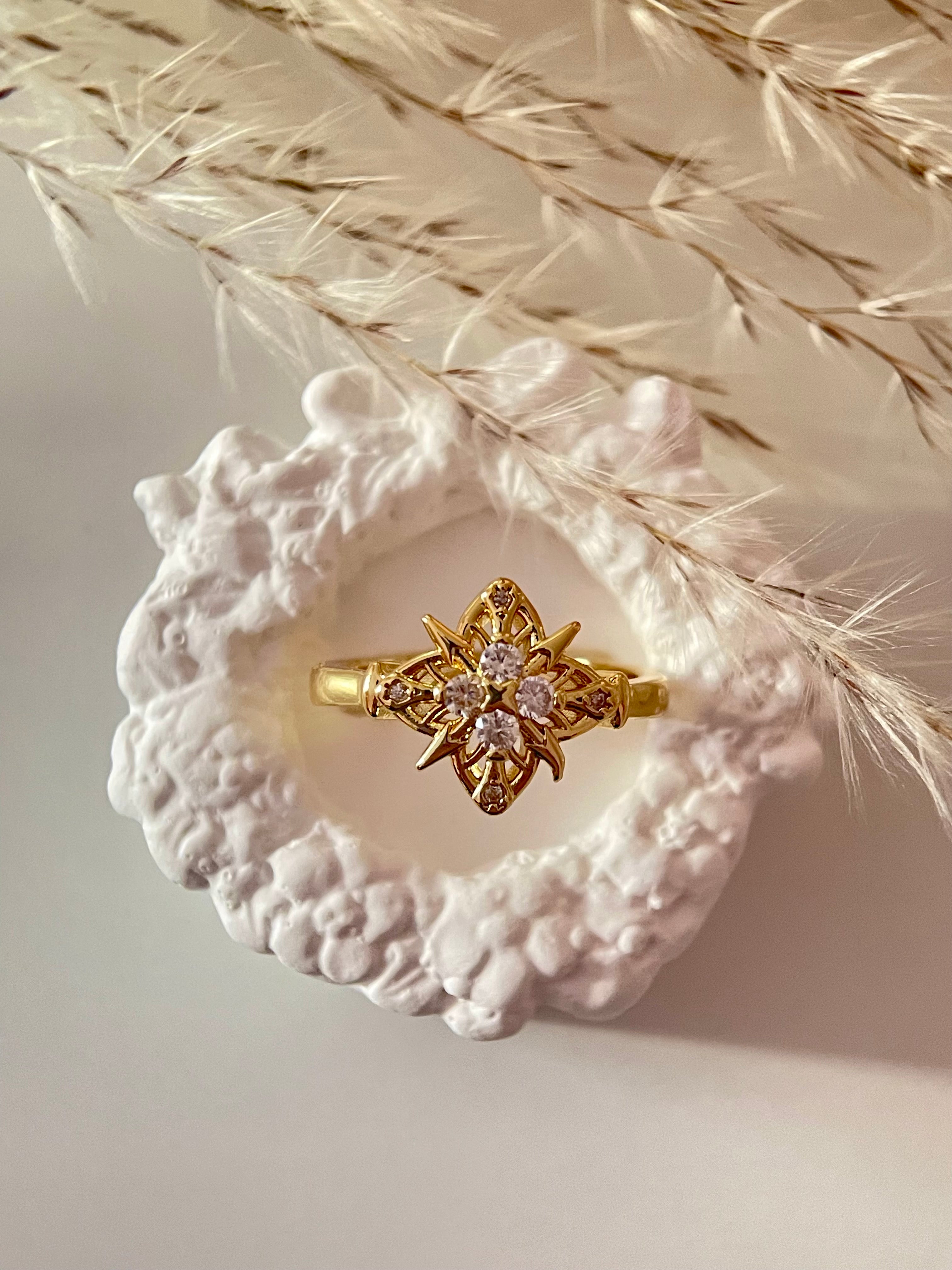 GLOWY FLOWER || Ring