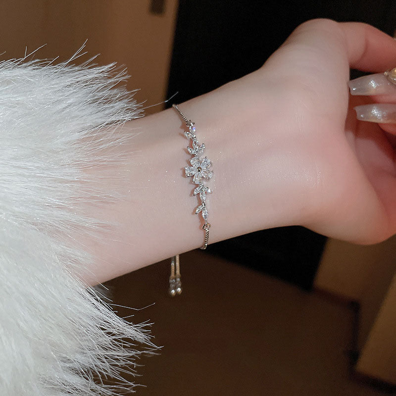 LYCIA || Zircon Clover Bracelet