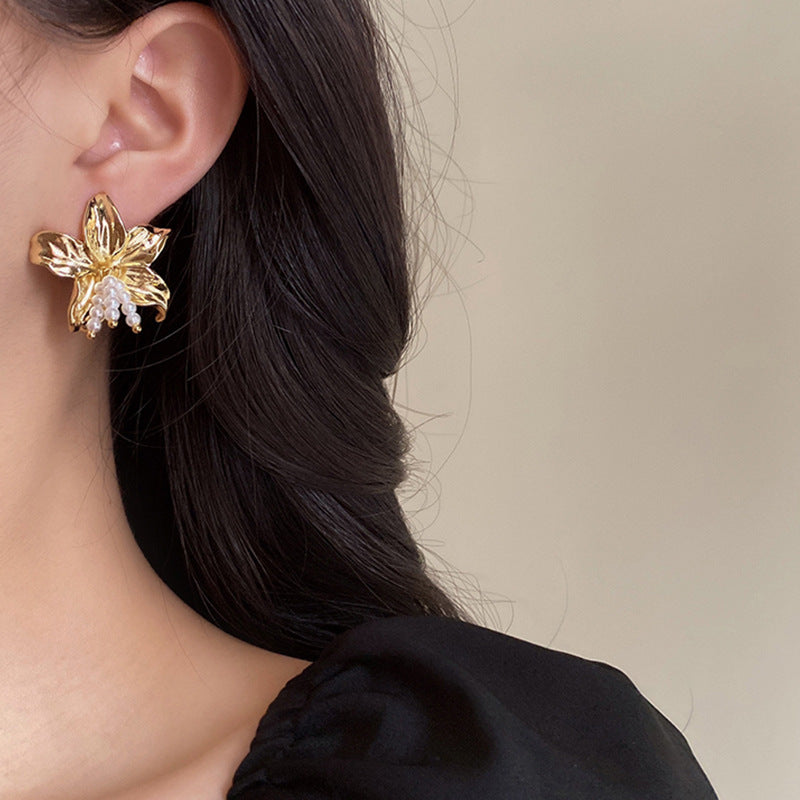 HIBISCUS ||  Sunny Golden Pearl Flower Earrings